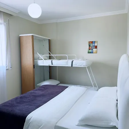 4 Seasons Apartment Lezhe