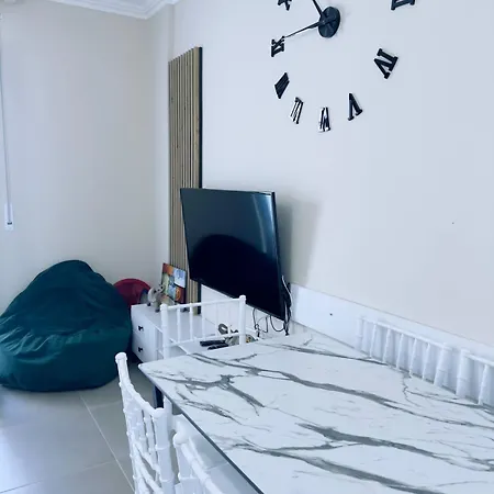 4 Seasons Apartment Lezhe